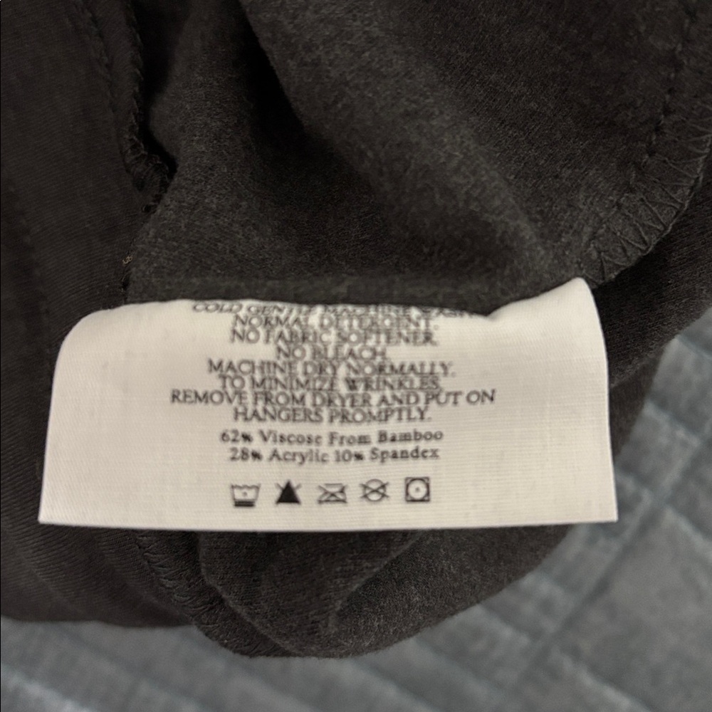 Cozy Earth Women’s Joggers - Picture 6 of 6